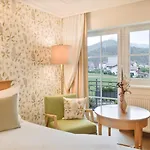 Hotel Waldhof Fuschlsee 4*