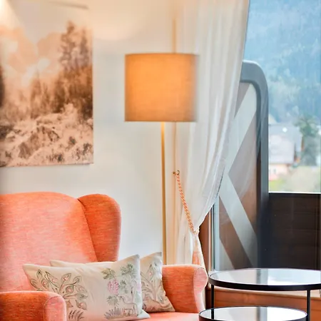 Hotel Waldhof Fuschlsee 4*
